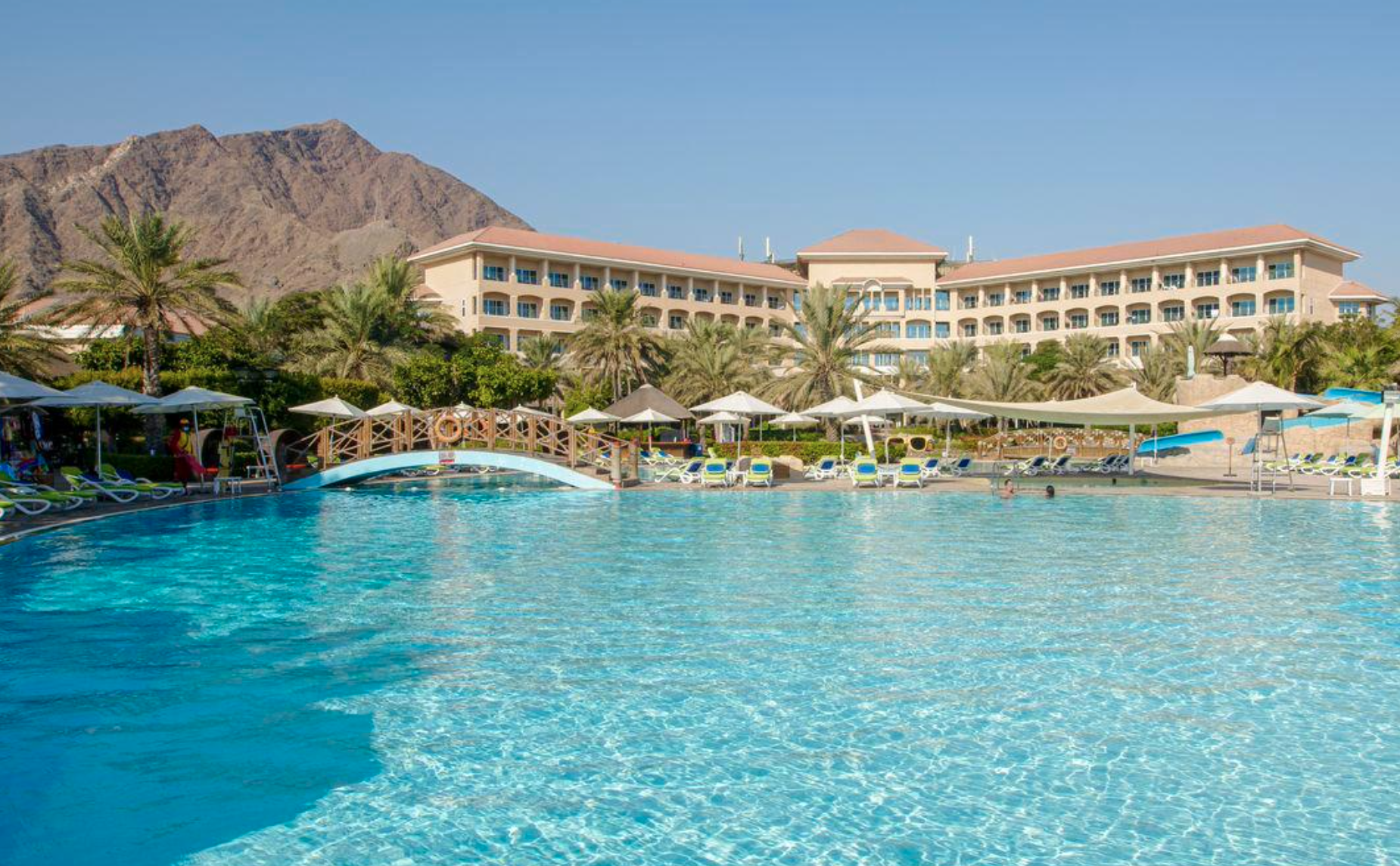 Отель Fujairah Rotana Resort & Spa - Al Aqah Beach 5*